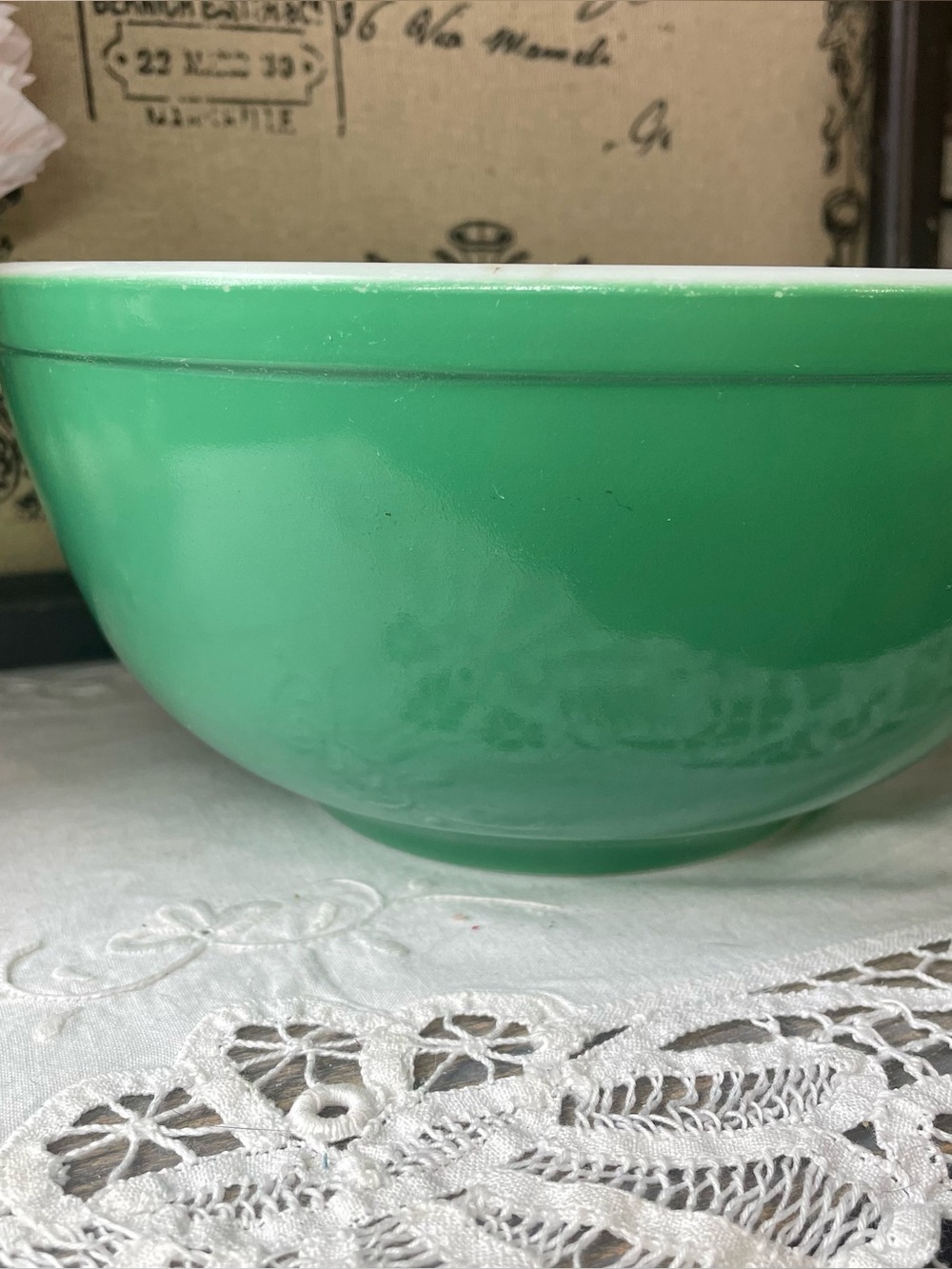 Vintage Green Pyrex mixing bowl